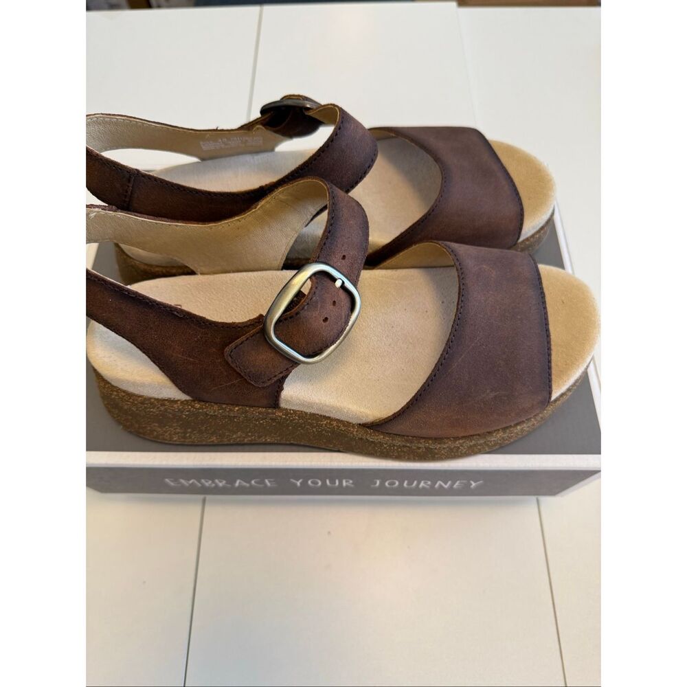 NEW Dansko Bianca Platform Sandal in Burnished Brown Nubuck NIB Boho, Casual - Picture 10 of 11